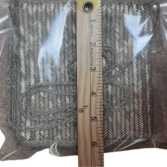 Beaded Silver Metallic Evening Bag with Chain Shoulder Strap Zip Closure Small - Picture 8 of 11